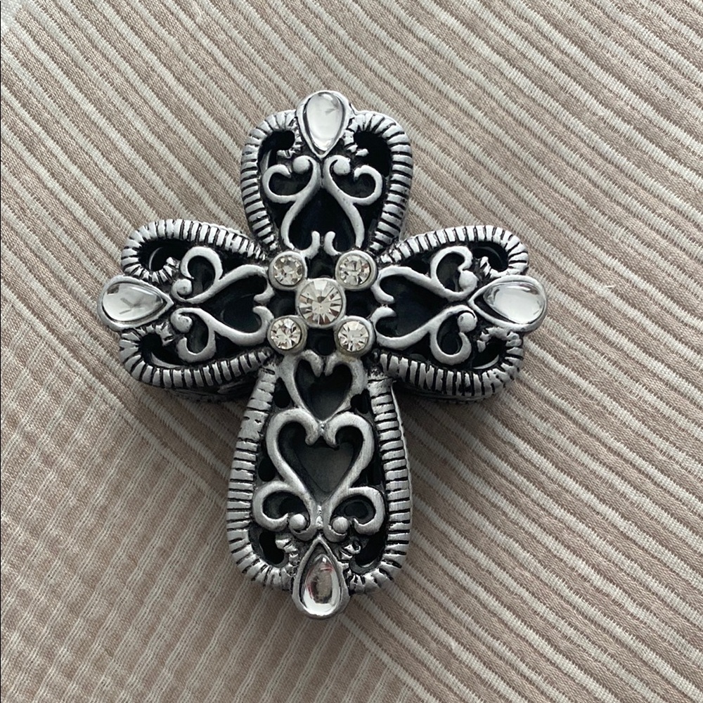 Silver Bejeweled Cross Keepsake Box 🩶🤍